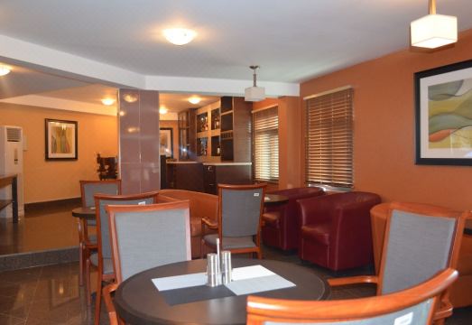 Lakewood Luxury Apartment Hotel Overview