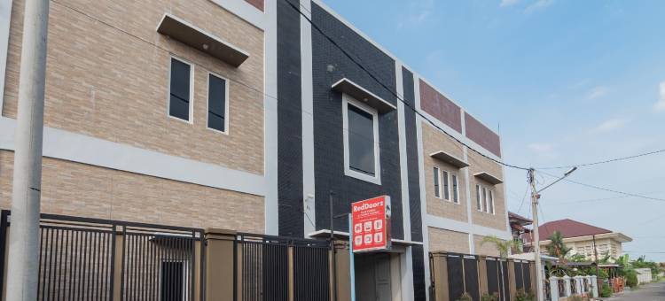 红多兹伊斯兰普拉斯酒店-特帕雷夫井里汶3号(RedDoorz Plus Syariah @ Tuparev Cirebon 3)图片