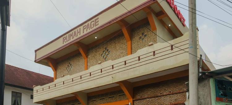 红多兹酒店-近贝拉斯塔基库布山(RedDoorz Near Bukit Kubu Berastagi)图片