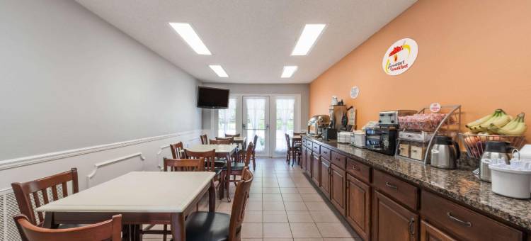 亚历山大城速8酒店(Super 8 Alexander City Alabama)图片