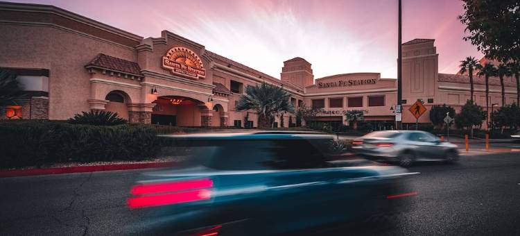 桑塔菲驿站酒店(Santa Fe Station Hotel & Casino)图片