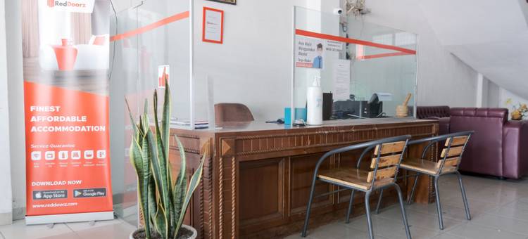 红多兹酒店 - 棉兰阿克萨拉(RedDoorz @ Aksara Medan)图片