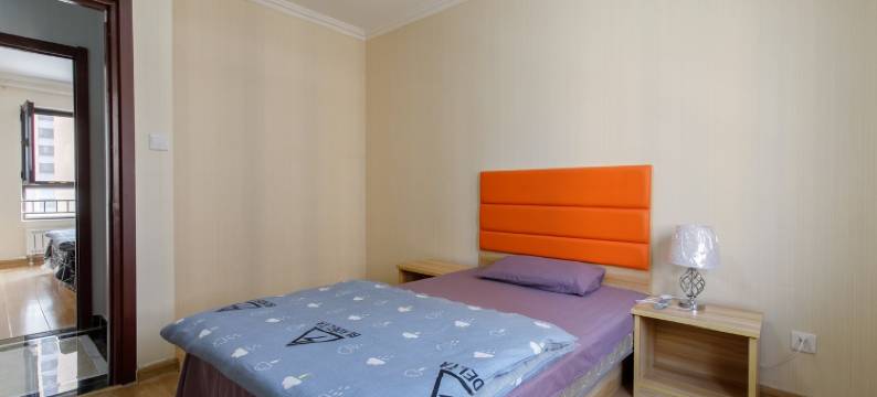 新东站遥墙机场两居大床民宿(梁王西路分店)图片