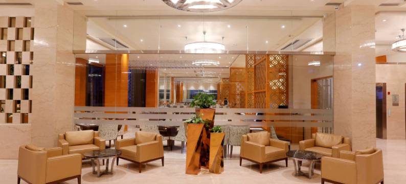 占西纳特拉吉萨洛瓦门廊酒店(Nataraj Sarovar Portico Jhansi)图片