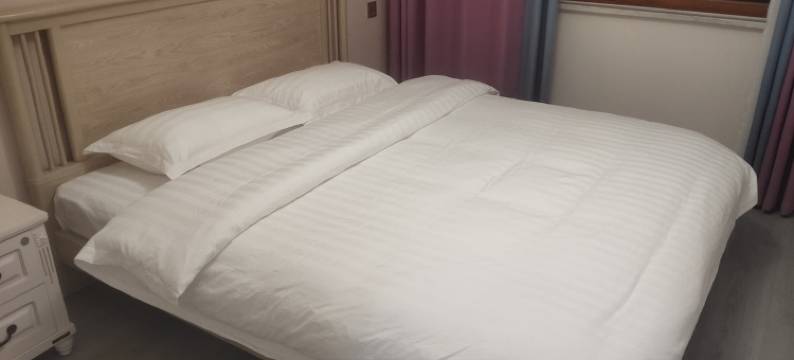 峨眉山云居时光民宿(洪门街分店)图片