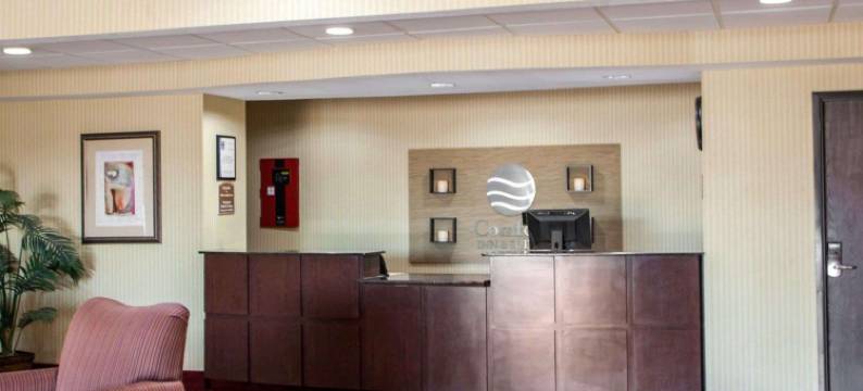 哈里森维尔舒适套房酒店(Comfort Inn & Suites Harrisonville)图片