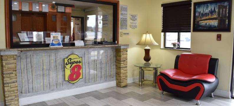 纽波特纽斯-杰斐逊大道速8酒店(Super 8 by Wyndham Newport News/Jefferson Ave.)图片