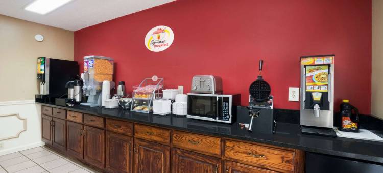 加纳-克莱顿-罗列速8酒店(Super 8 by Wyndham Garner/Clayton/Raleigh)图片