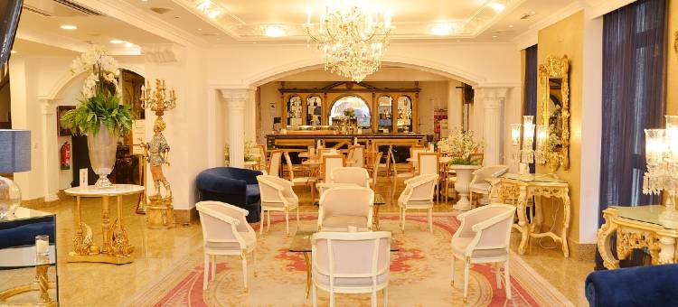 萨拉曼卡阿修斯卡梅利塔斯酒店(B&B HOTEL Salamanca Centro Artheus)图片