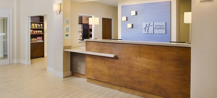 智选假日套房酒店奥本 - 大学区(Holiday Inn Express & Suites Auburn - University Area)图片