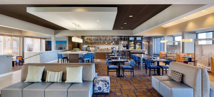 底特律南菲尔德万怡酒店(Courtyard Detroit Southfield)图片