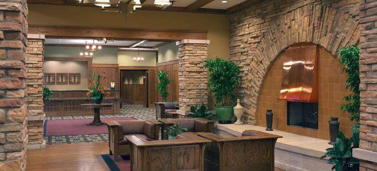 利伯蒂维尔-芒德莱恩希尔顿逸林酒店(DoubleTree by Hilton Hotel Libertyville - Mundelein)图片