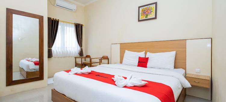 红多兹Plus酒店-近玛琅机场(RedDoorz Plus Near Malang Airport)图片