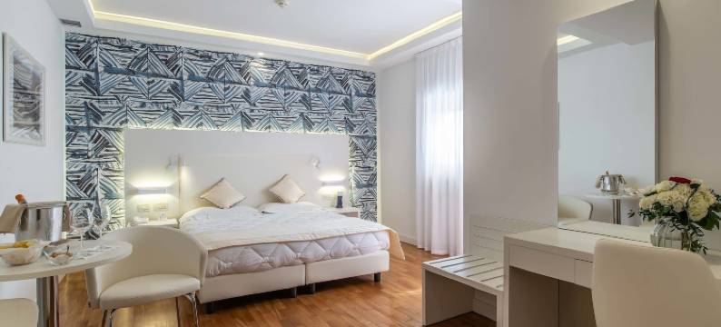 韦西利亚宫殿酒店(Versilia Palace Hotel)图片