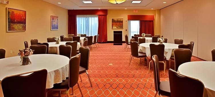 Holiday Inn Express 拉皮尔(Holiday Inn Express Lapeer)图片