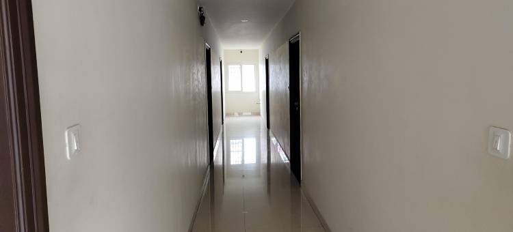 Fabhotel 卡尔蒂克耶公寓(FabHotel Karthikeya Residency - Tirupati Bus Stand - 900m)图片