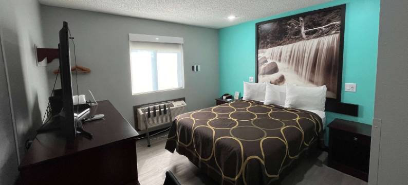 恩波里亚速8酒店(Super 8 by Wyndham Emporia)图片