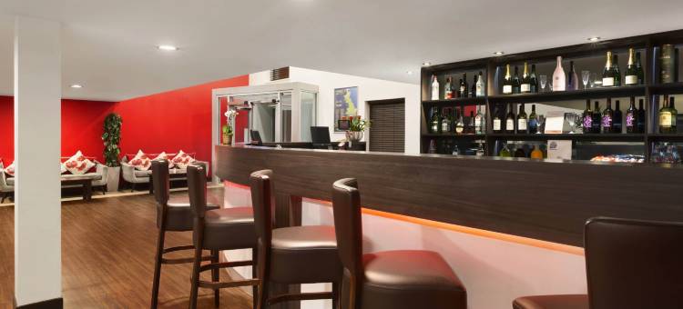 牛津温德姆华美达酒店(Ramada by Wyndham Oxford)图片