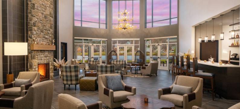 萨拉纳克湖voco酒店-湖滨-由洲际酒店集团管理(voco SARANAC LAKE NY - WATERFRONT by IHG)图片