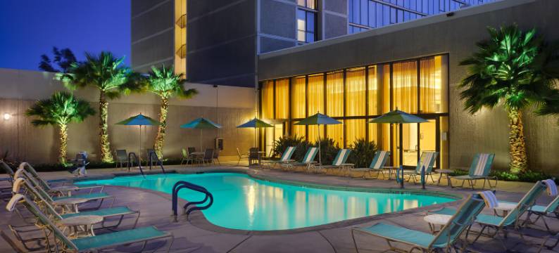 希尔顿萨克拉门托阿登西酒店(Hilton Sacramento Arden West)图片