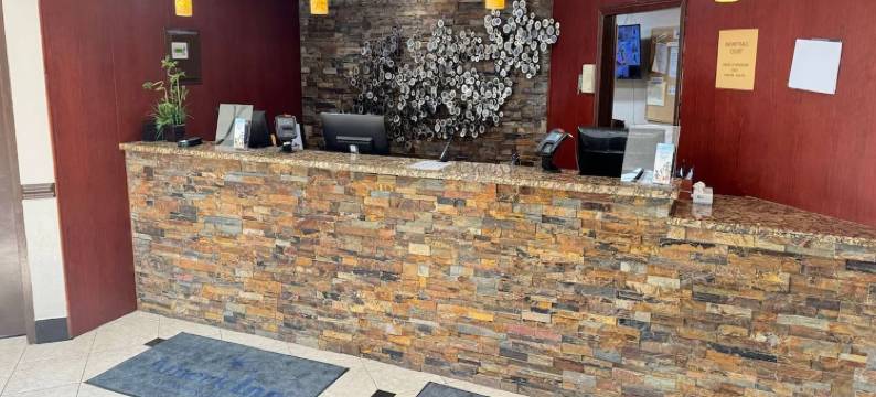 大急流城机场贝蒙特旅馆套房酒店(AmericInn by Wyndham Grand Rapids Airport North)图片