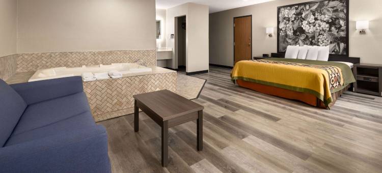 伯恩汉姆-刘易斯敦速8酒店(Super 8 by Wyndham Burnham/Lewistown)图片