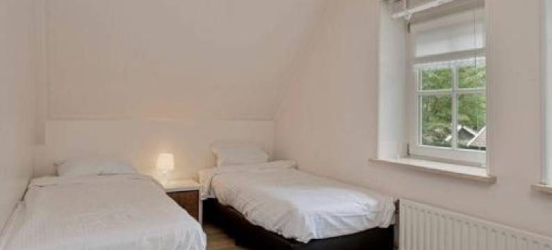 Winterswijk 现代度假屋(Winterswijk Modern Retreat)图片