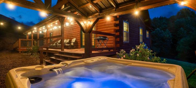 新近翻修、可垂钓、配备游戏室和热水浴缸的木屋!(Newly Renovated! Fishing, Full Game Rm, Hot Tub!)图片