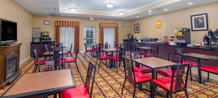 梅肯西拉昆塔温德姆套房酒店(La Quinta Inn & Suites by Wyndham Macon West)图片