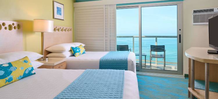 雅诗顿威基基环岛酒店(Aston Waikiki Circle Hotel)图片