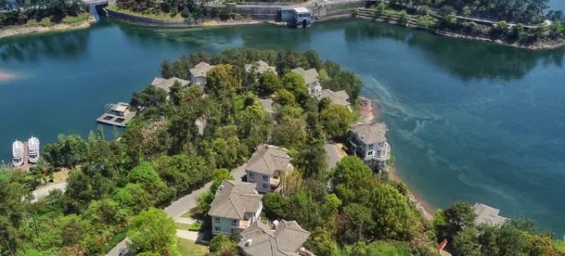 NearAttractions·环湖别墅(千岛湖中心湖区店)图片