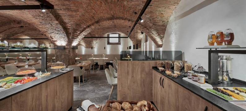 施沃泽阿德勒因斯布鲁克酒店(Hotel Schwarzer Adler Innsbruck)图片