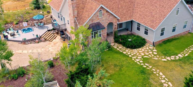 Lone Donkey Ranch(孤独驴牧场)(Lone Donkey Ranch)图片