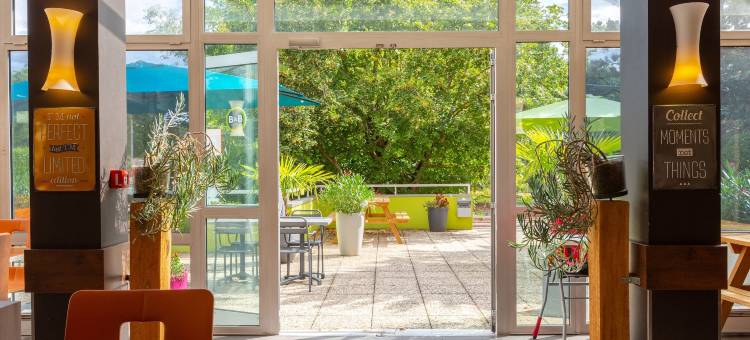 B&B HOTEL 沙特尔中心大教堂(B&B Hotel Chartres Centre Cathédrale 3 étoiles)图片