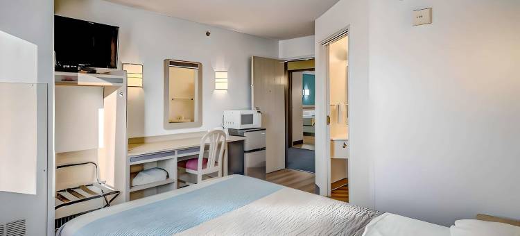 梅诺莫尼6号汽车旅馆(Menomonie, WI)图片