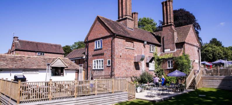 提克特洛特宾馆(The Tickled Trout)图片