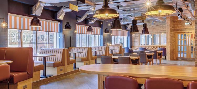 朴次茅斯造船厂普瑞米尔酒店(Premier Inn Portsmouth Dockyard)图片