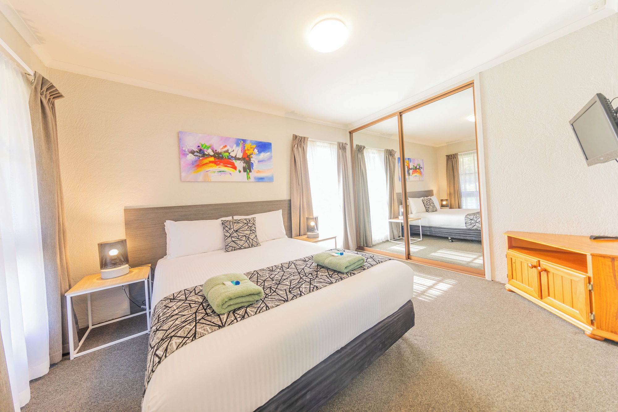 Coachman's Eden Hotel Overview