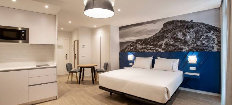 爱尔切门户的双人自行车(Tandem Portal de Elche)图片