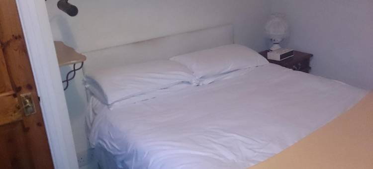 OYO 玫瑰与皇冠酒店(Rose & Crown Hotel)图片