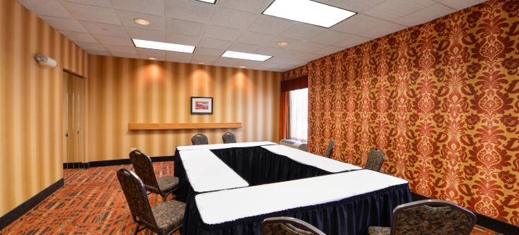 芝加哥卡罗尔斯特林欢朋酒店(Hampton Inn Chicago/Carol Stream (Wheaton Area))图片