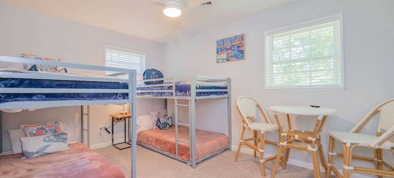 巴克罗平房巴克罗平房逃离海滩2分钟(Buckroe Bungalow Buckroe Bungalow Escape to the Beach 2mins Away)图片