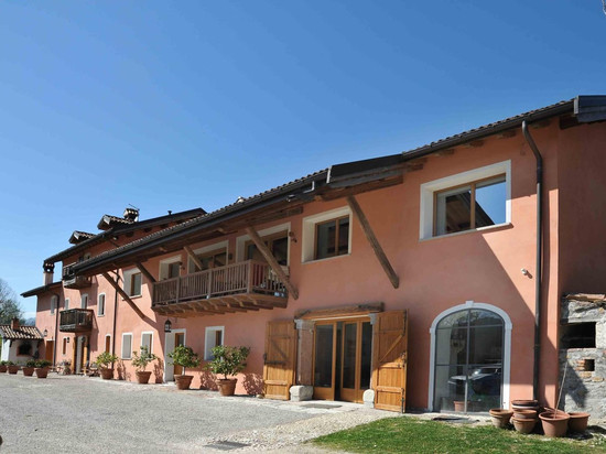 菲尼乐庭院酒店