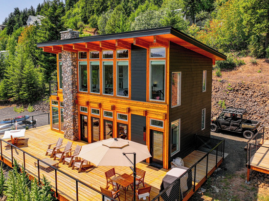 中世纪逃脱:湖景,步行至洞湾!