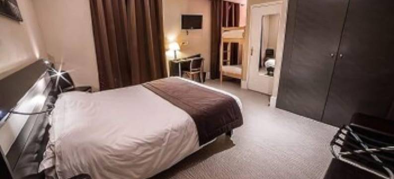 波旁酒店(Logis hôtel-Restaurant Des Bourbons et Brasserie Pub 47)图片