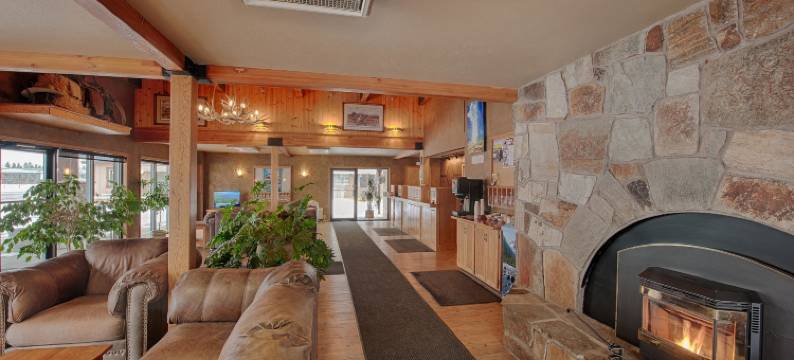 布兰丁艾伦旅馆(Brandin' Iron Inn)图片