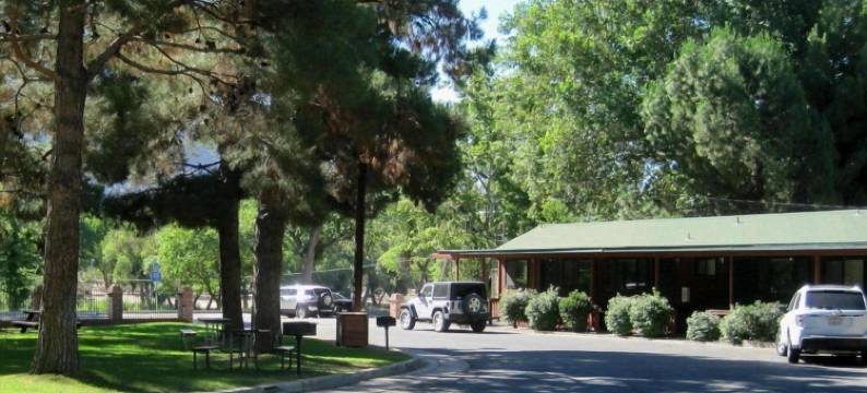 克恩维尔旅馆(Kernville Inn)图片