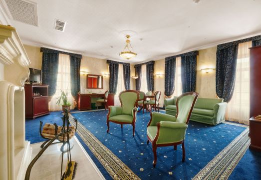 Old Estate Hotel & Spa Hotel Overview