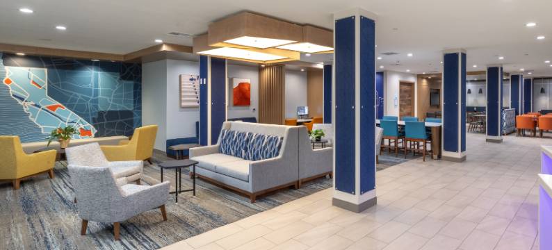 夏威夷花园洲际智选假日套房酒店(Holiday Inn Express & Suites HAWAIIAN GARDENS by IHG)图片