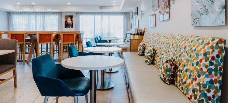 希尔顿欢朋酒店-瑞和柏斯海滩(Hampton Inn Rehoboth Beach)图片